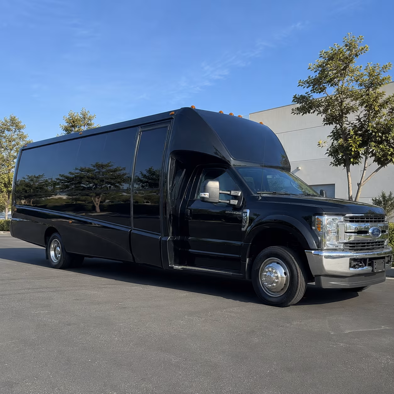 bachelor and bachelorette buses for westland groups heading to sporting events