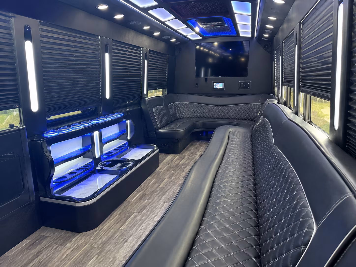 bachelorette party bus wine tours around metro detroit and beyond